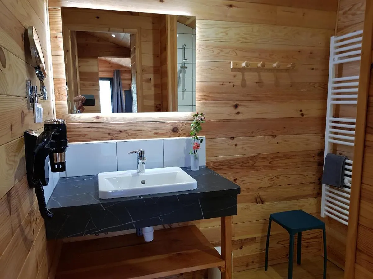 La Cabane Du Jardin Bongheat 0*,  France